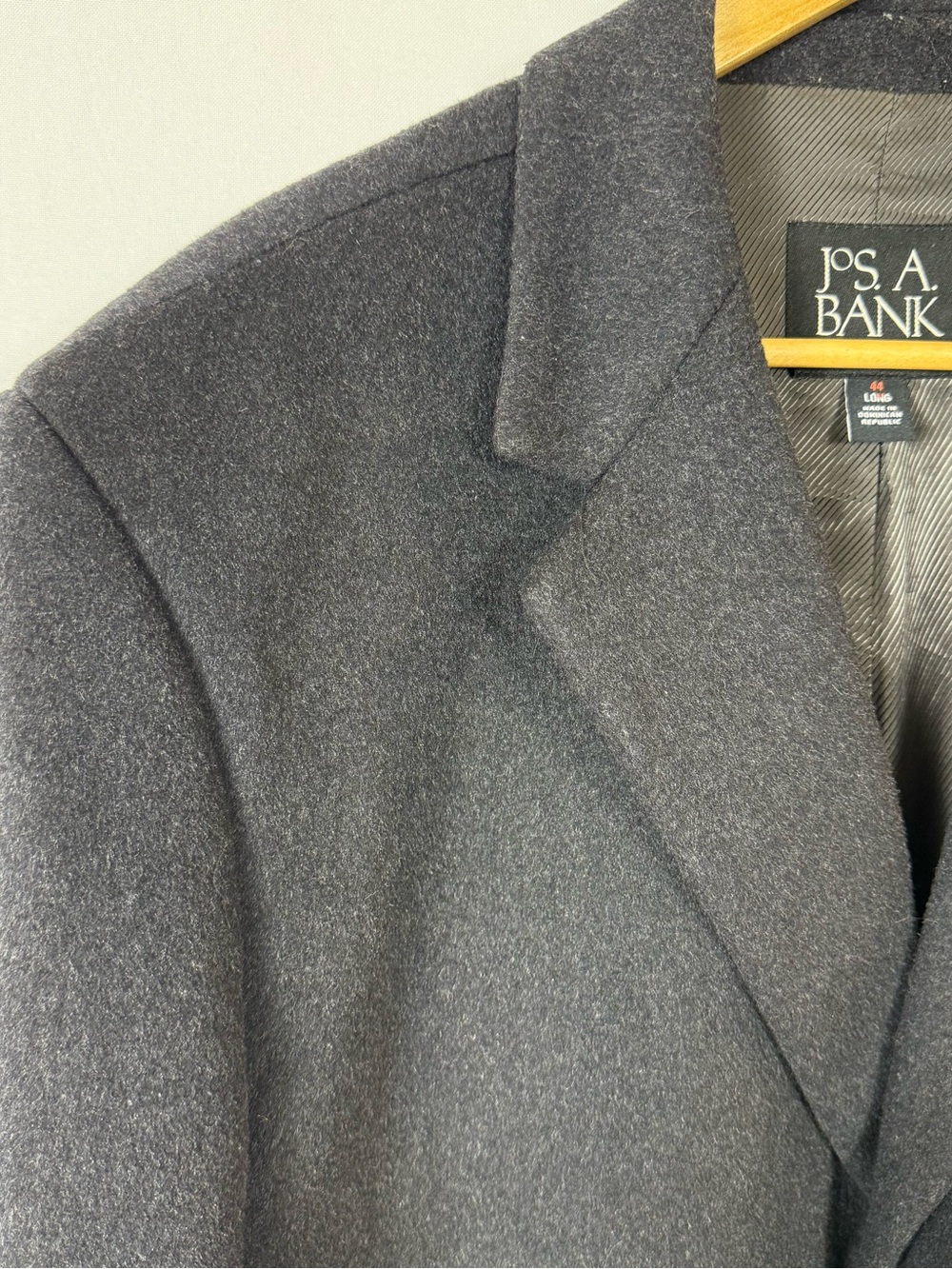 Jos A Bank Black Wool Blend Overcoat Mens 44 Long Classic 3 Button Coat - Picture 4 of 9